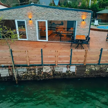 Dom wakacyjny Flamingo Adalife Sapanca