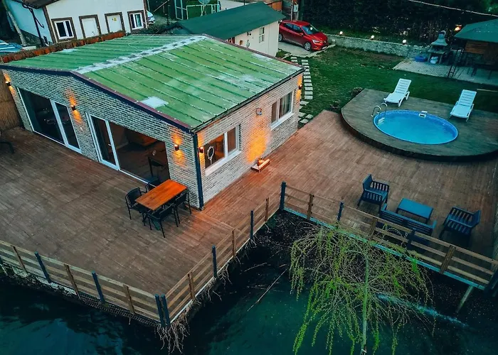 Prázdninový dům Flamingo Adalife *